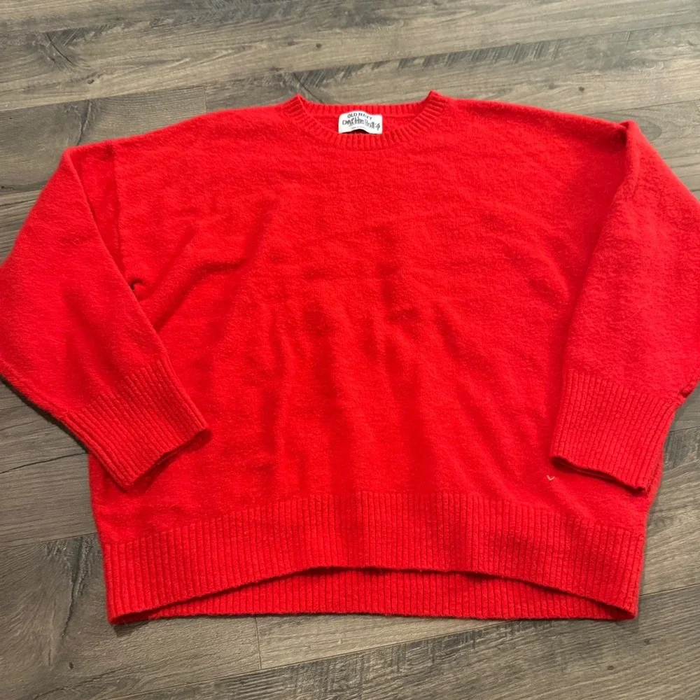 Old Navy classic crewneck